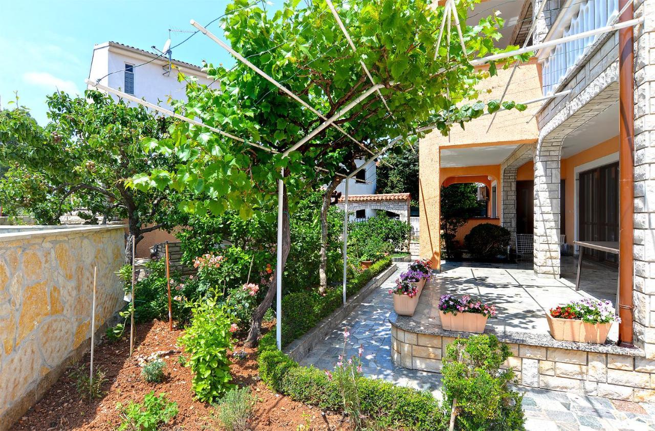 Apartment Mirela 2145 Fažana Exteriér fotografie