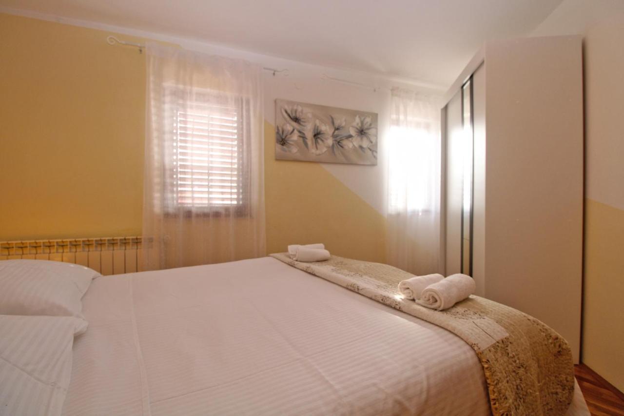 Apartment Mirela 2145 Fažana Exteriér fotografie